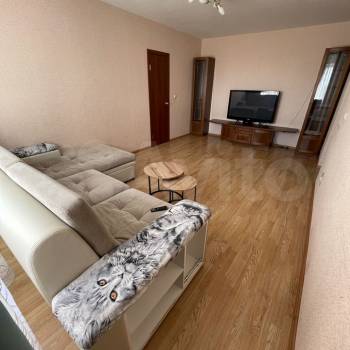 Сдается Многокомнатная квартира, 80 м²