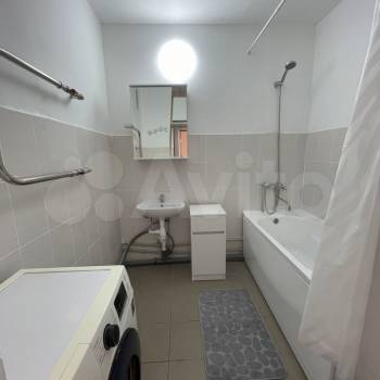 Сдается Многокомнатная квартира, 80 м²