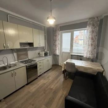 Сдается 1-комнатная квартира, 43,7 м²
