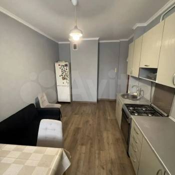 Сдается 1-комнатная квартира, 43,7 м²