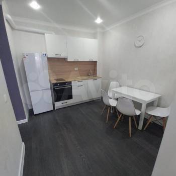 Сдается 1-комнатная квартира, 45 м²
