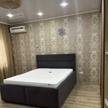 Сдается 1-комнатная квартира, 42 м²