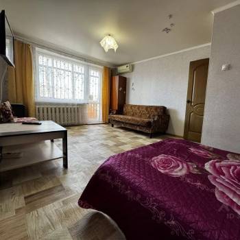 Продается 1-комнатная квартира, 35 м²