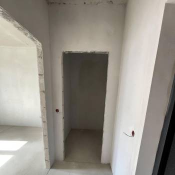 Продается 1-комнатная квартира, 37 м²
