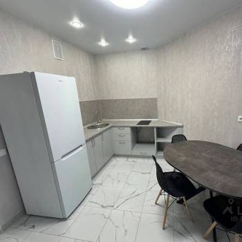Сдается 1-комнатная квартира, 38,3 м²