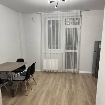 Сдается 1-комнатная квартира, 43 м²