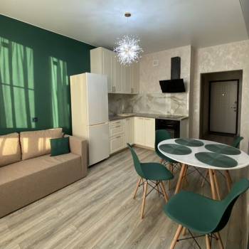 Сдается 1-комнатная квартира, 42 м²