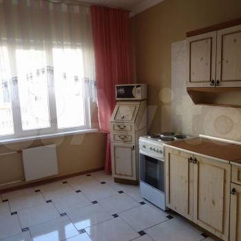 Сдается 1-комнатная квартира, 40 м²