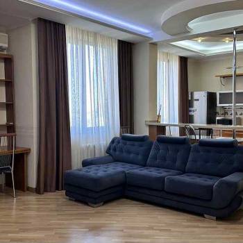 Сдается 2-х комнатная квартира, 90 м²