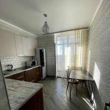 Сдается 1-комнатная квартира, 37 м²