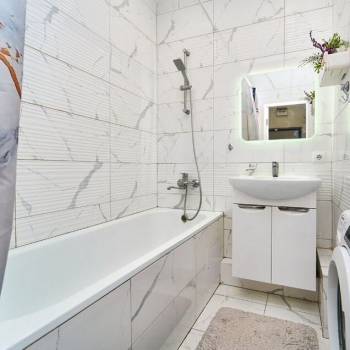 Продается 2-х комнатная квартира, 57 м²