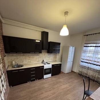 Сдается 1-комнатная квартира, 48 м²