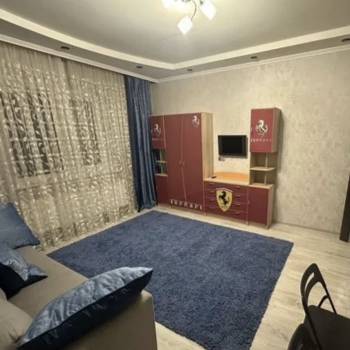 Сдается 2-х комнатная квартира, 70 м²