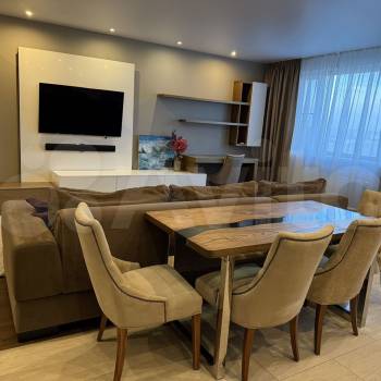 Продается 2-х комнатная квартира, 77,7 м²