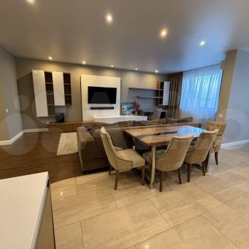 Продается 2-х комнатная квартира, 77,7 м²