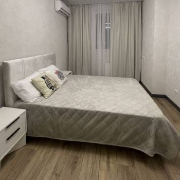 Сдается 2-х комнатная квартира, 70 м²