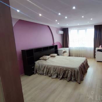 Продается 3-х комнатная квартира, 90,6 м²