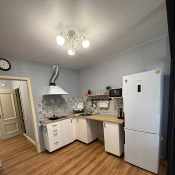 Сдается 1-комнатная квартира, 43 м²