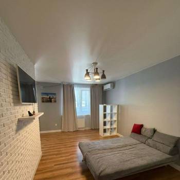 Сдается 1-комнатная квартира, 43 м²