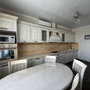 Сдается Многокомнатная квартира, 120 м²