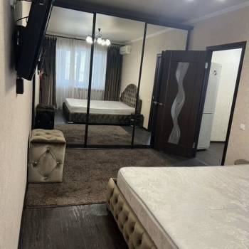 Продается 1-комнатная квартира, 32 м²