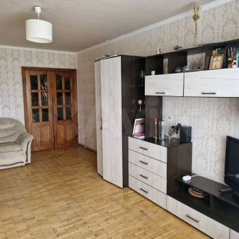 Продается Многокомнатная квартира, 77,6 м²