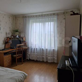 Продается Многокомнатная квартира, 77,6 м²