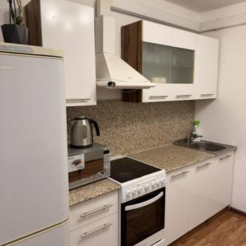 Продается 1-комнатная квартира, 37 м²