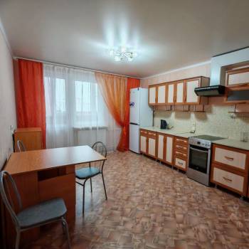 Сдается 2-х комнатная квартира, 70 м²