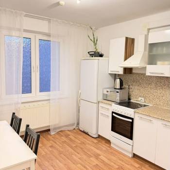 Продается 1-комнатная квартира, 35 м²