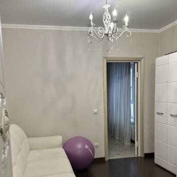 Продается 1-комнатная квартира, 50,1 м²