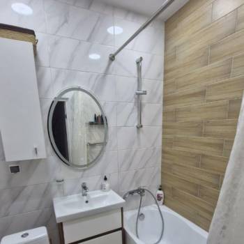 Продается 1-комнатная квартира, 37 м²