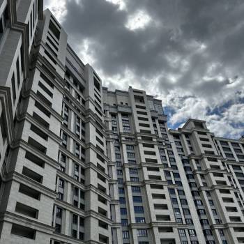 Продается 1-комнатная квартира, 43 м²