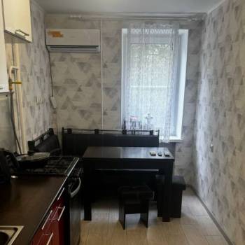 Продается Многокомнатная квартира, 76,8 м²