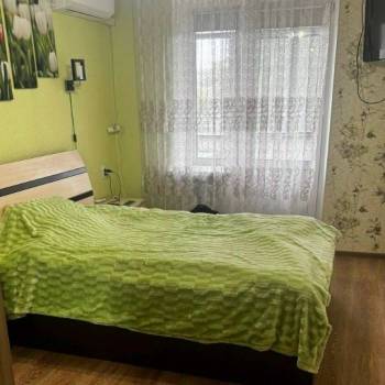 Продается Многокомнатная квартира, 76,8 м²