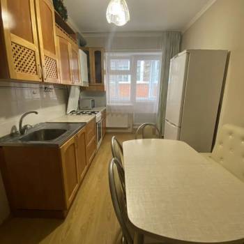 Продается 1-комнатная квартира, 33 м²