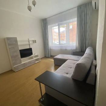 Продается 1-комнатная квартира, 33 м²
