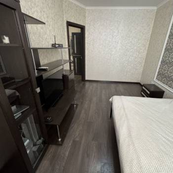Продается 1-комнатная квартира, 37,5 м²