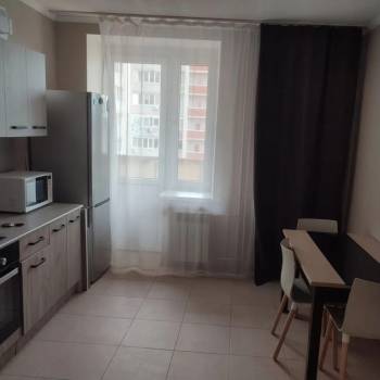 Сдается 1-комнатная квартира, 47 м²