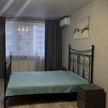 Сдается 1-комнатная квартира, 48 м²