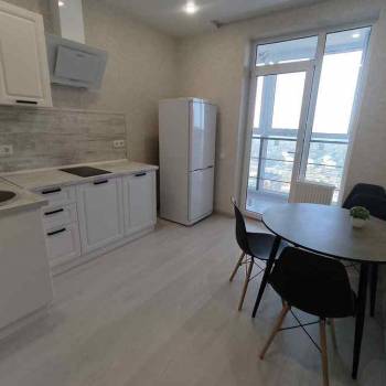 Сдается 1-комнатная квартира, 41 м²