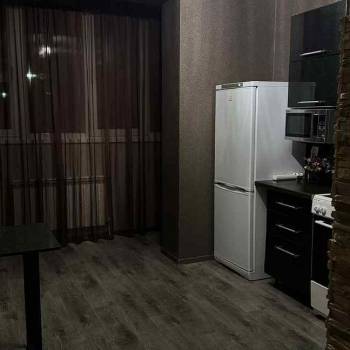 Сдается 1-комнатная квартира, 46 м²