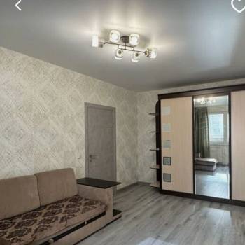Сдается 1-комнатная квартира, 46 м²