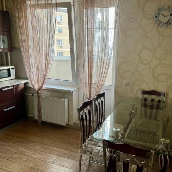 Сдается 1-комнатная квартира, 44 м²