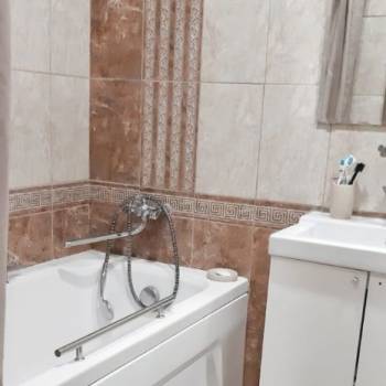 Продается 1-комнатная квартира, 35 м²