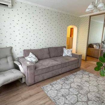 Сдается 2-х комнатная квартира, 42 м²