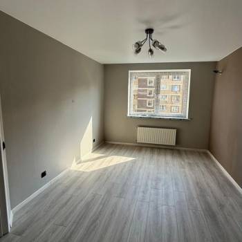 Продается 1-комнатная квартира, 32,9 м²