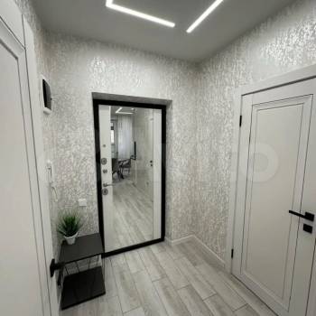 Продается 1-комнатная квартира, 37 м²