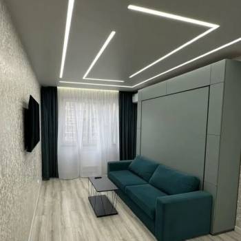 Продается 1-комнатная квартира, 37 м²