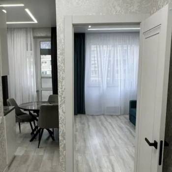 Продается 1-комнатная квартира, 37 м²
